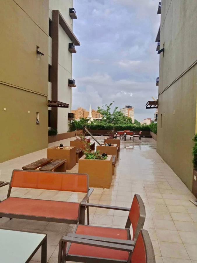 Grand Residences Studio Unit - Walking Distance To It Park Cebu Exteriör bild
